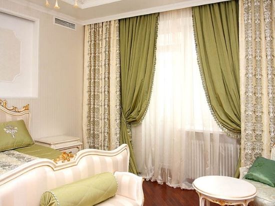 krasivye-shtory-v-spalnyu_9