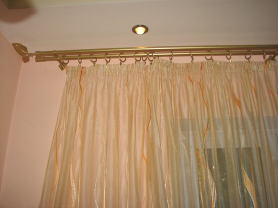 metallicheskie-karnizy_11