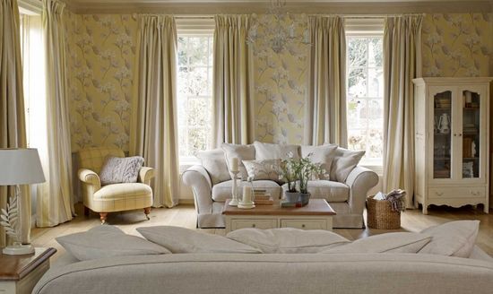 oformlenie-gostinoj-shtorami_12