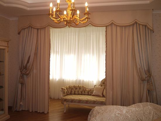 oformlenie-gostinoj-shtorami_8