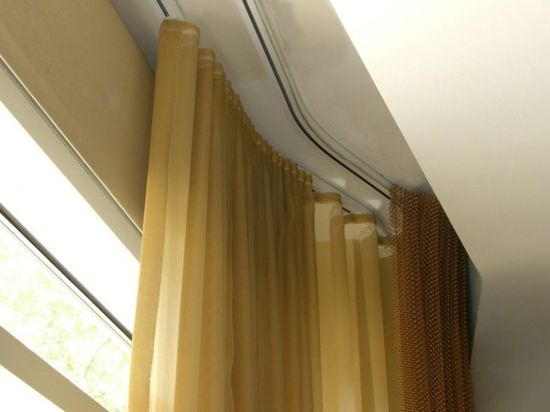 potolochnye-karnizy_3