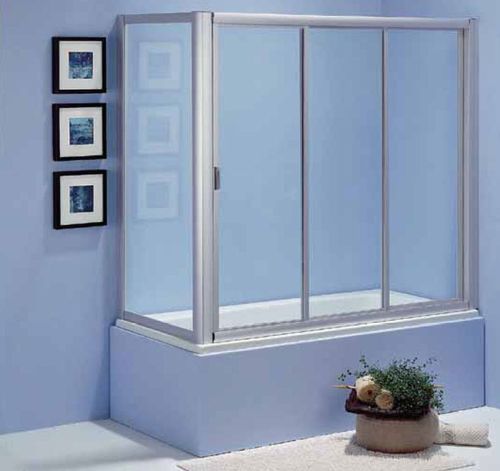 razdvizhnye-shtory-vannoj_11