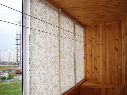 rulonnye-shtory-na-balkon_6