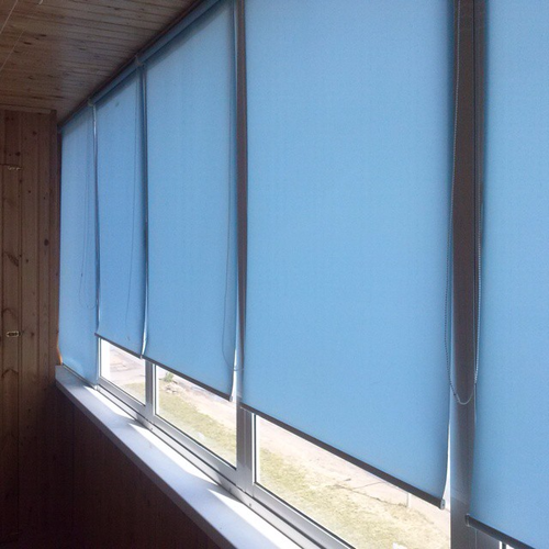 Однотонные рулонные шторы