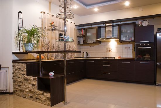 shtori-dlya-korichnevoj-kuhni_6