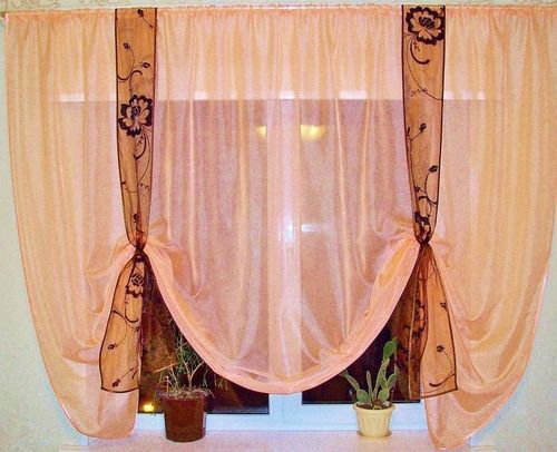 Шторы из Белоруссии: готовые рулонные для кухни и спальни