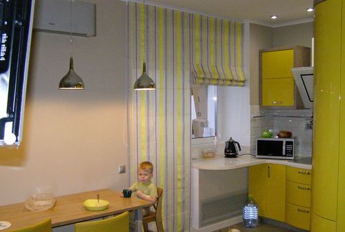 shtory-dlya-kuhni-balkonom_4