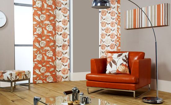 shtory-gostinoj-balkonom_15