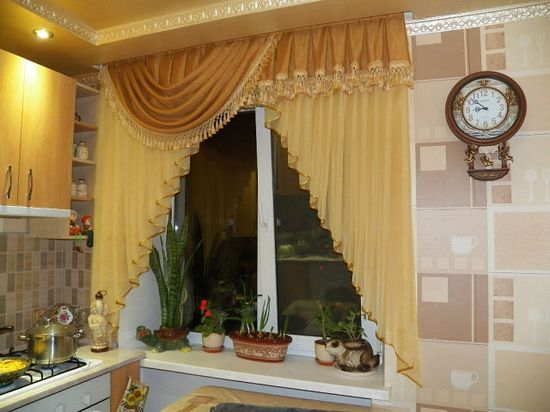 shtory-na-kuhnyu-mode_2