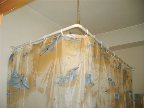 Угловая штанга для шторы