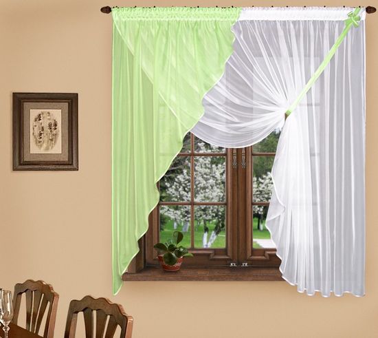 Зеленые шторы на кухню